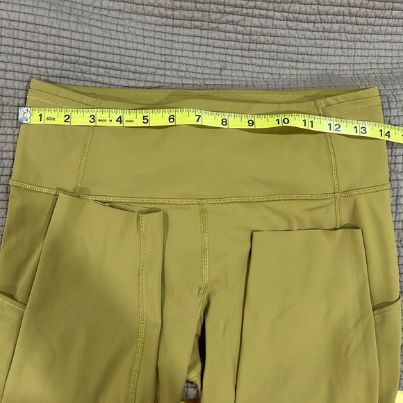 LULUEMON FAST AND  FREE HIGH RISE LEGGINGS SIZE 8 - Picture 11 of 12